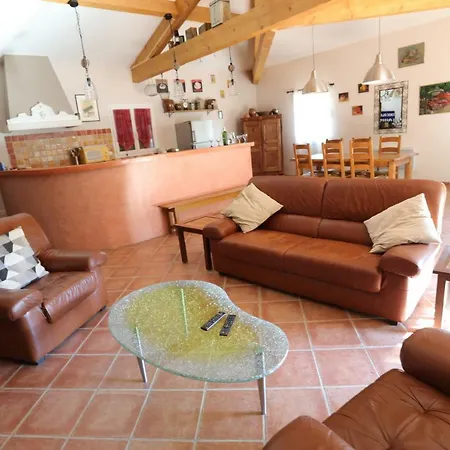 Vagnas Villa